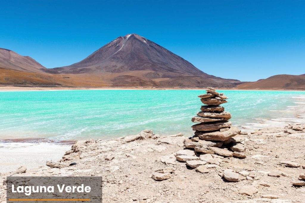 Laguna Verde y volcán Licancabur en Bolivia